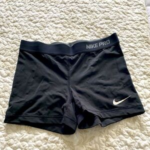 Nike Pro - Medium workout shorts